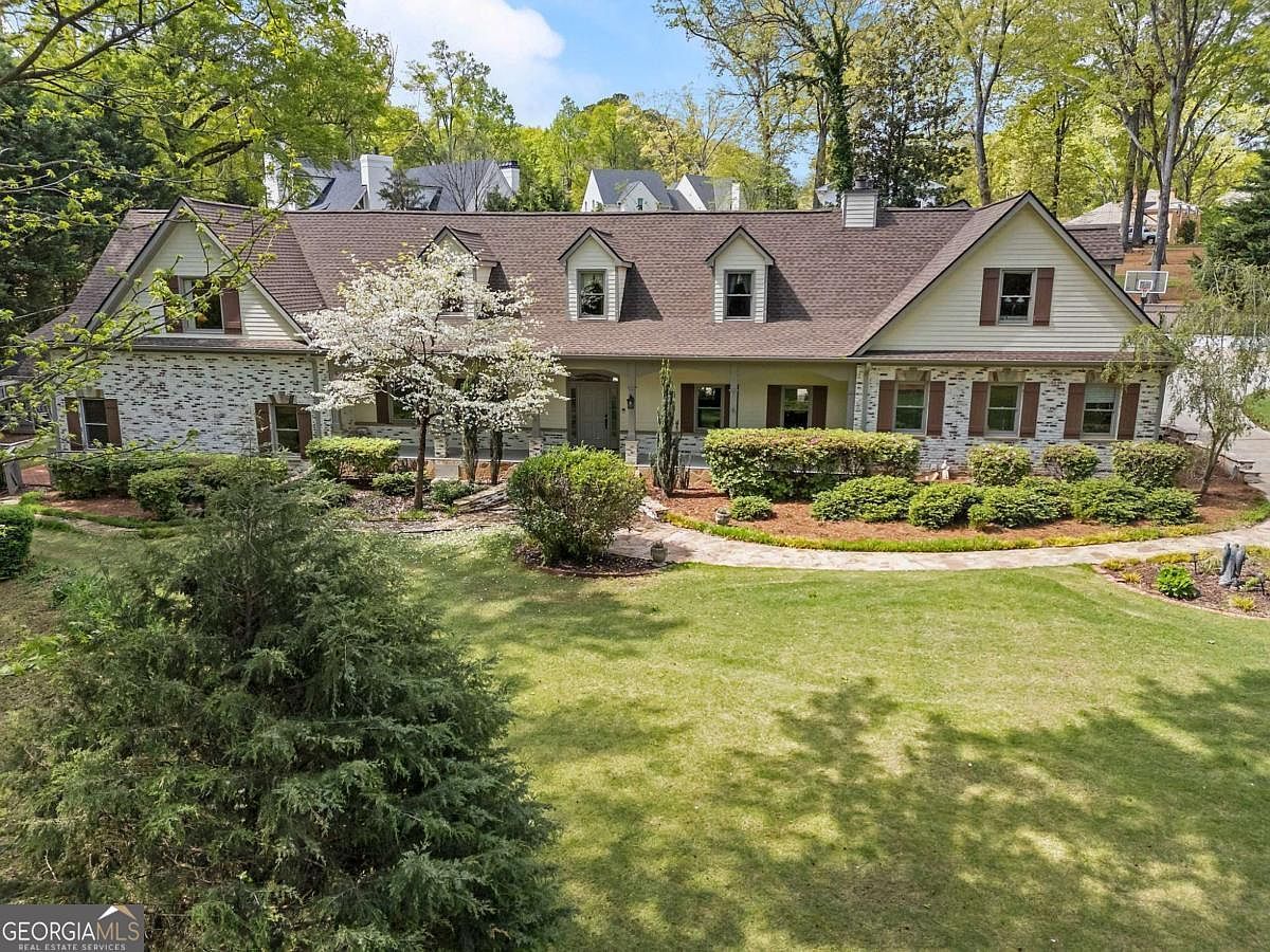 299 Saint Marys Ln NW Marietta, GA 30064 - Thumbnail 3