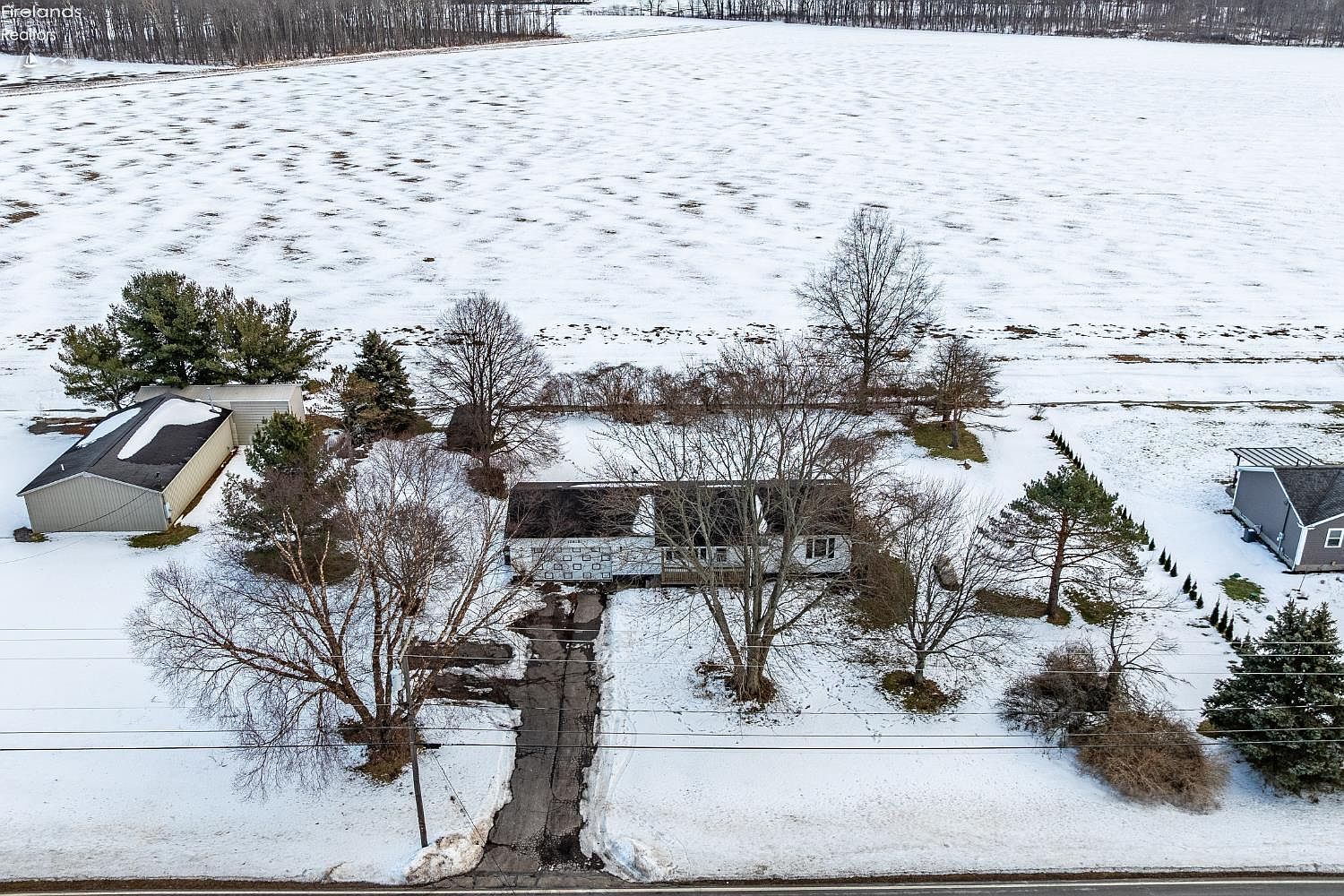 12518 Darrow Rd Vermilion, OH 44089 - Thumbnail 3