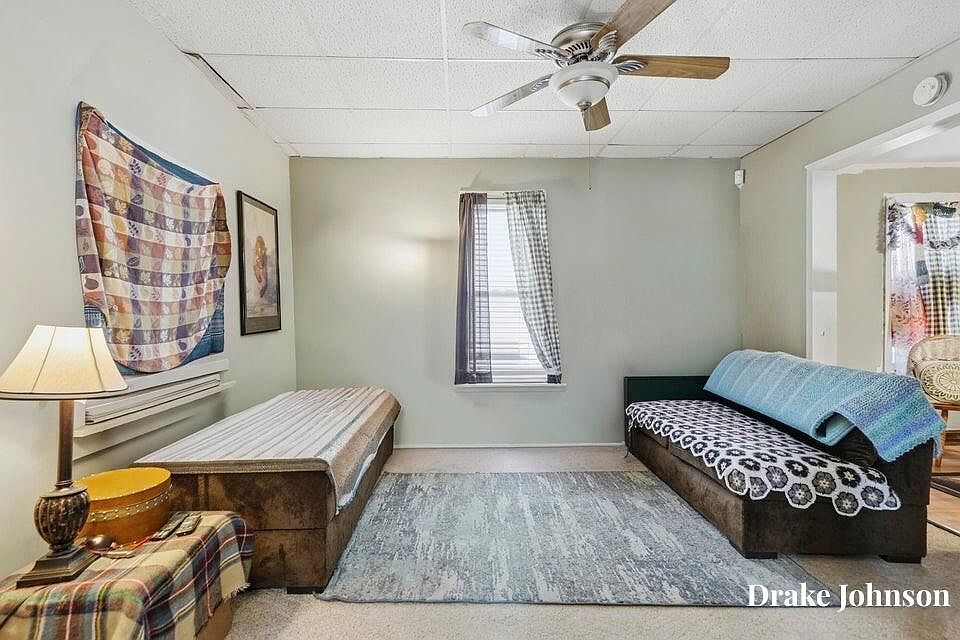 1836 Buchanan Ave SW Grand Rapids, MI 49507 - Thumbnail 3