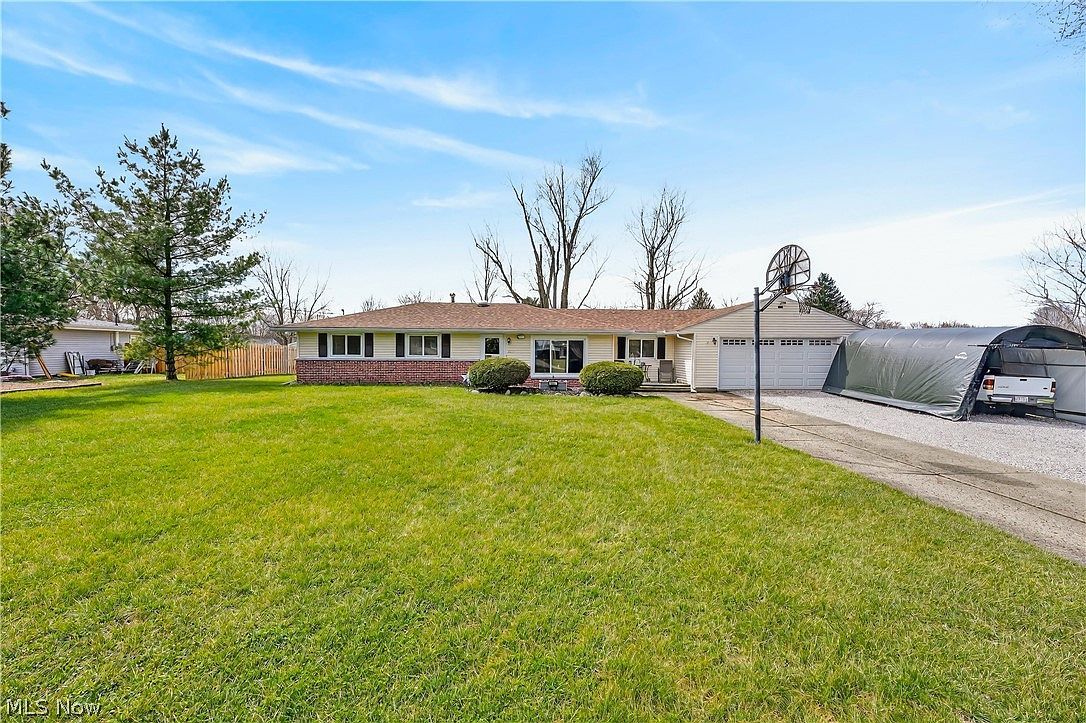 9239 Lakeside Dr Streetsboro, OH 44241 - Thumbnail 3