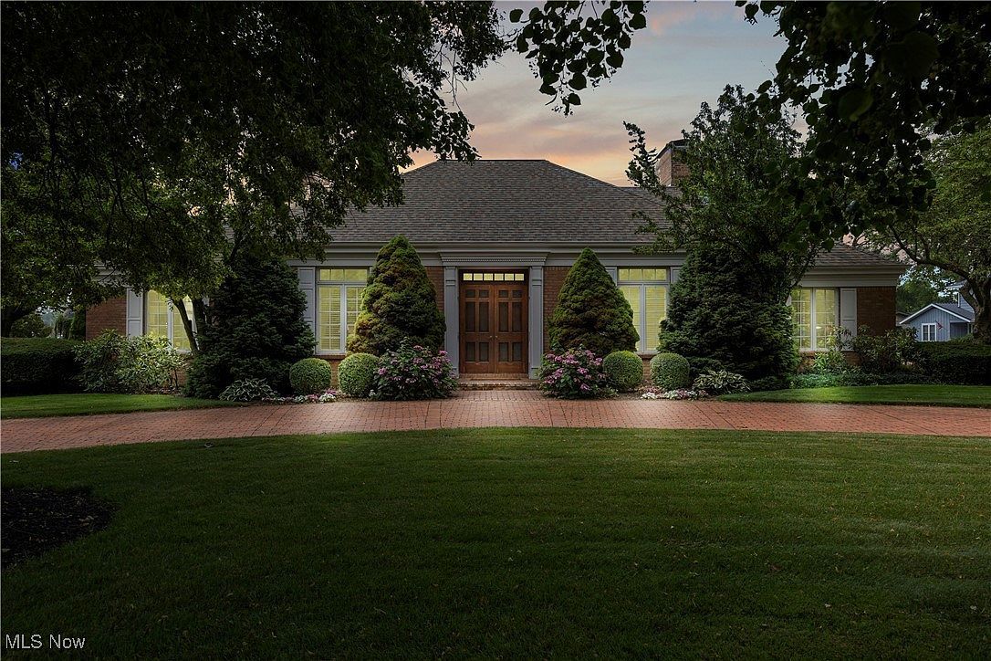 1711 Willow Dr Sandusky, OH 44870 - Thumbnail 3