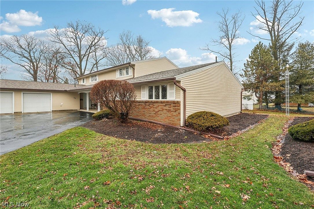 525 Liberty Dr APT A Huron, OH 44839 - Thumbnail 3