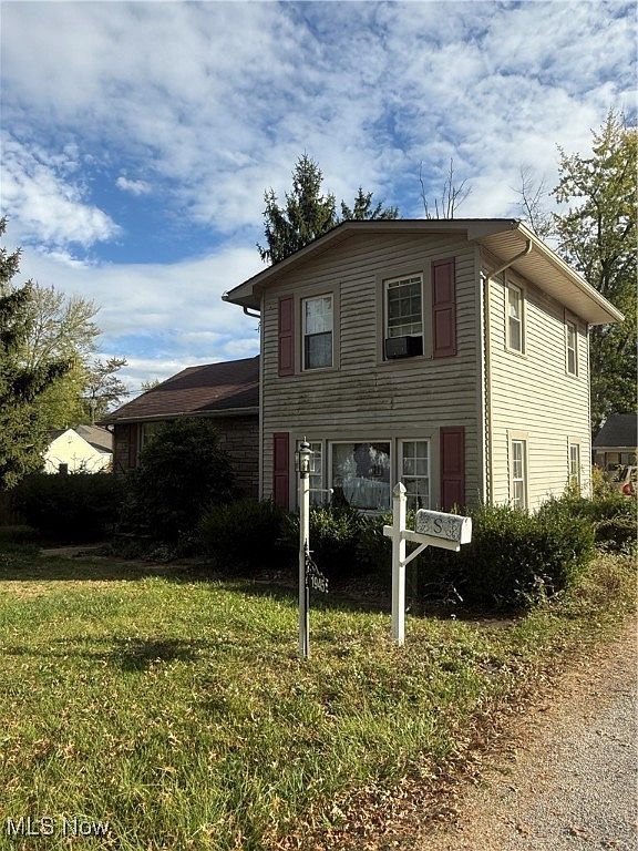 1945 Norwood St NW Warren, OH 44485 - Thumbnail 3