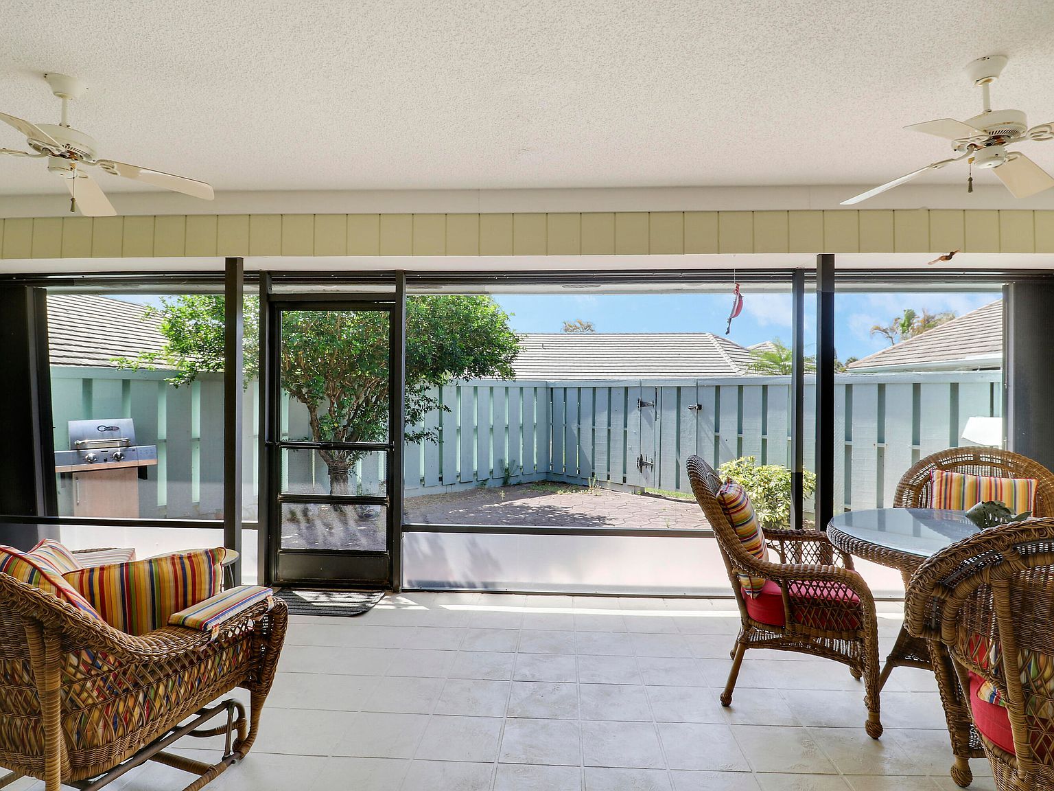 1127 E Seminole Ave APT 15B Jupiter, FL 33477 - Thumbnail 3