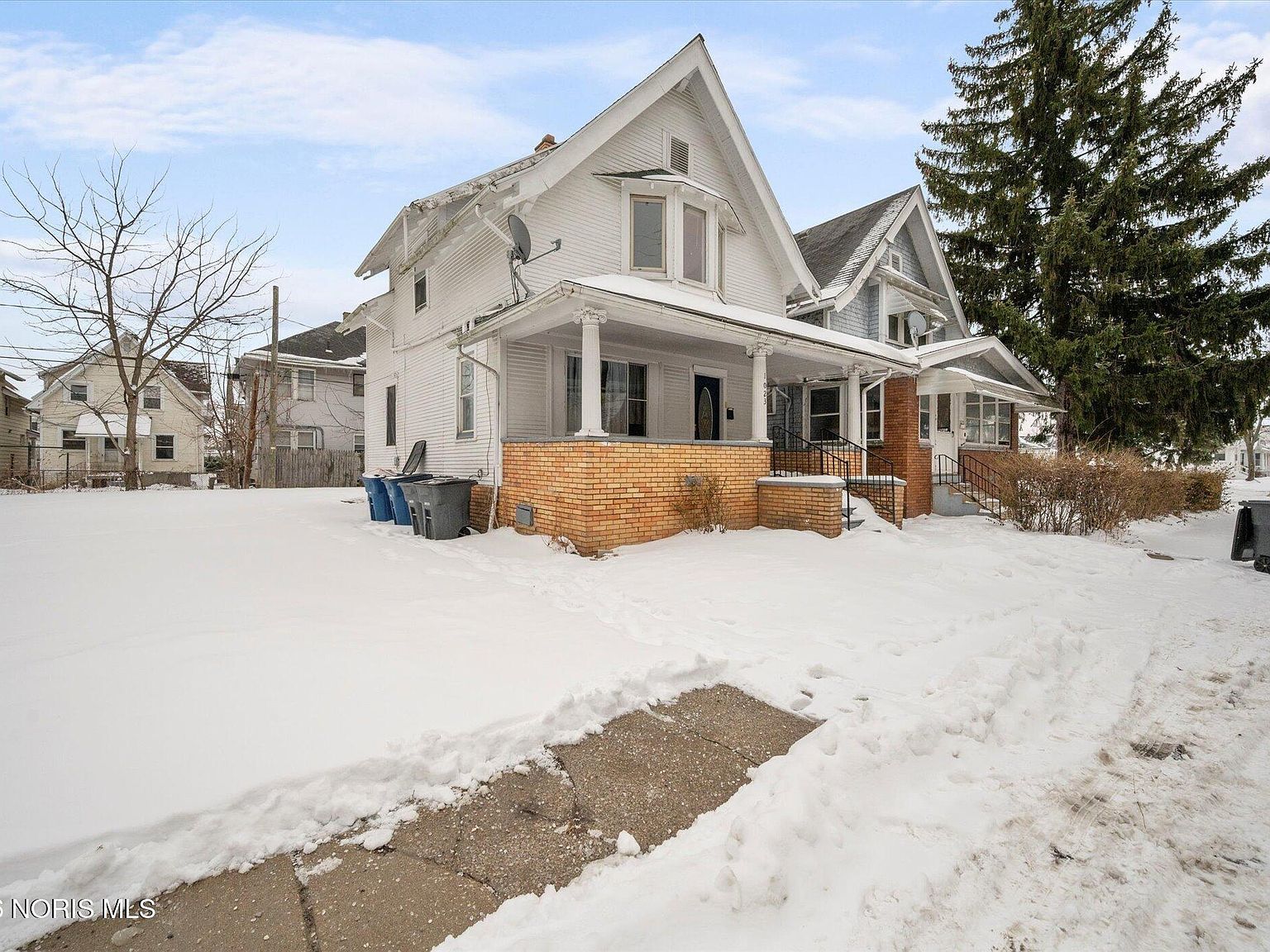 1023 Shadowlawn Dr Toledo, OH 43609 - Thumbnail 3