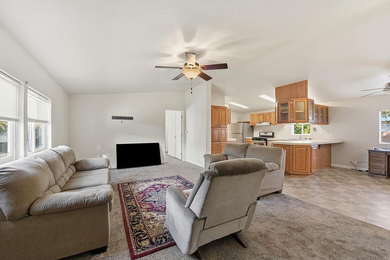 1400 W Marlette St SPACE 11 Ione, CA 95640 - Thumbnail 3