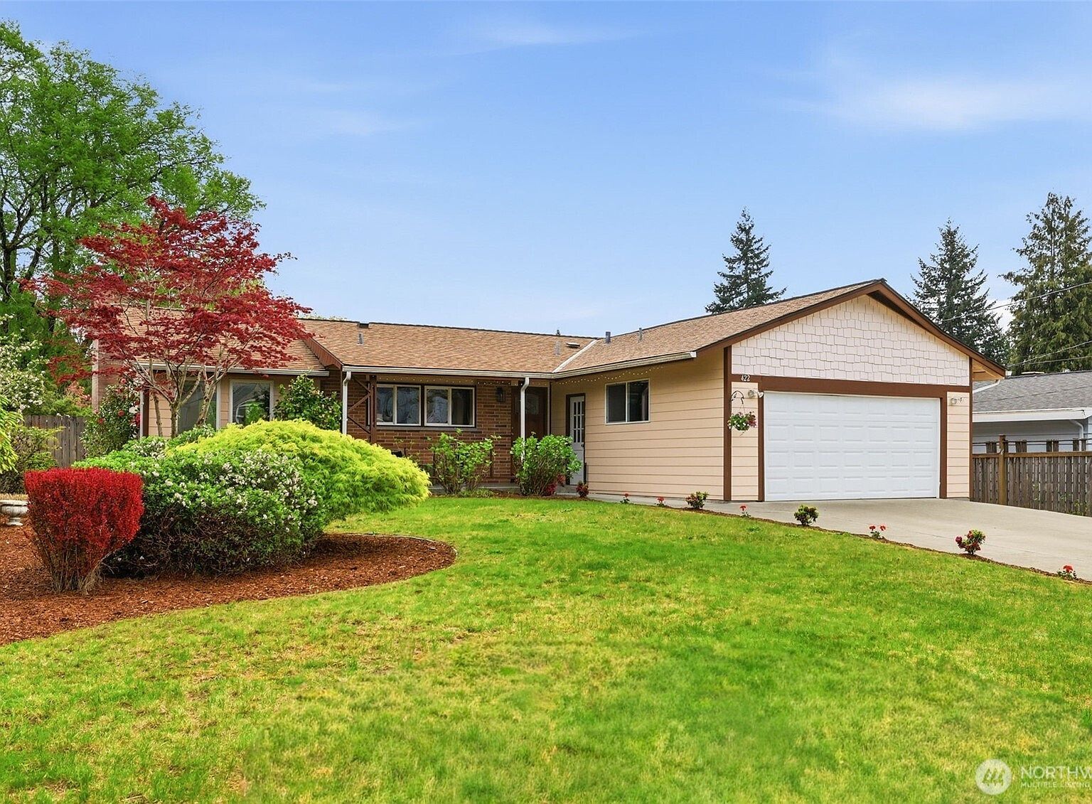 422 159th Pl SE Bellevue, WA 98008 - Thumbnail 3