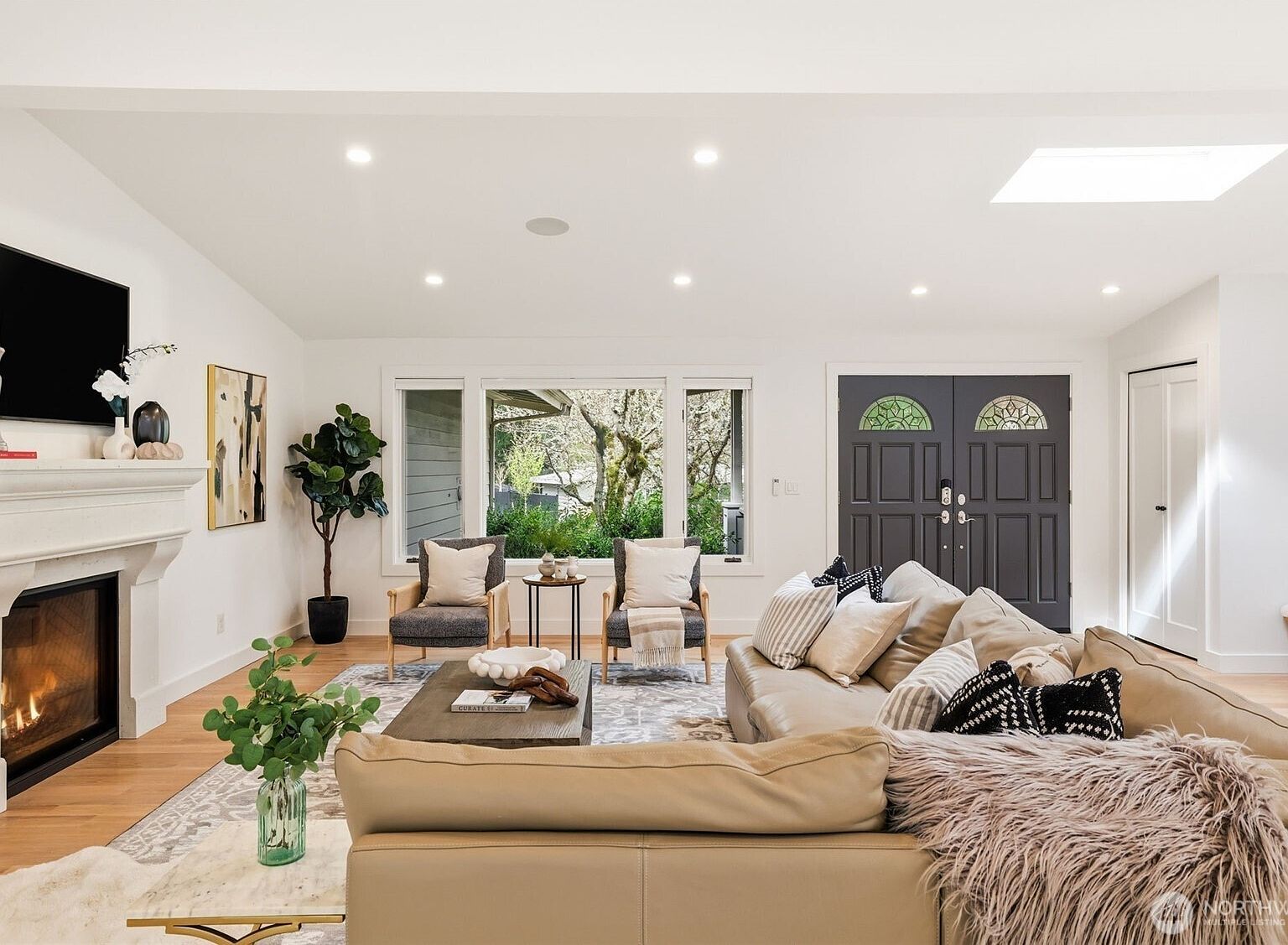 2506 159th Ave SE Bellevue, WA 98008 - Thumbnail 3