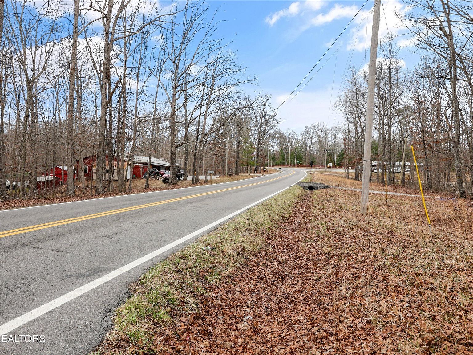 1017 Deer Lodge Hwy Deer Lodge, TN 37726 - Thumbnail 3