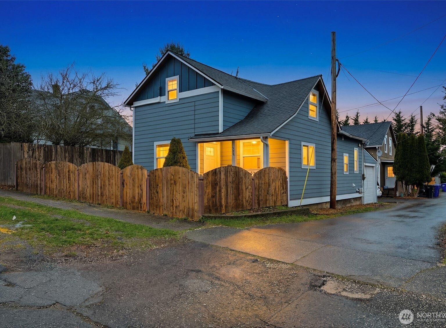 1809 21st St Everett, WA 98201 - Thumbnail 3