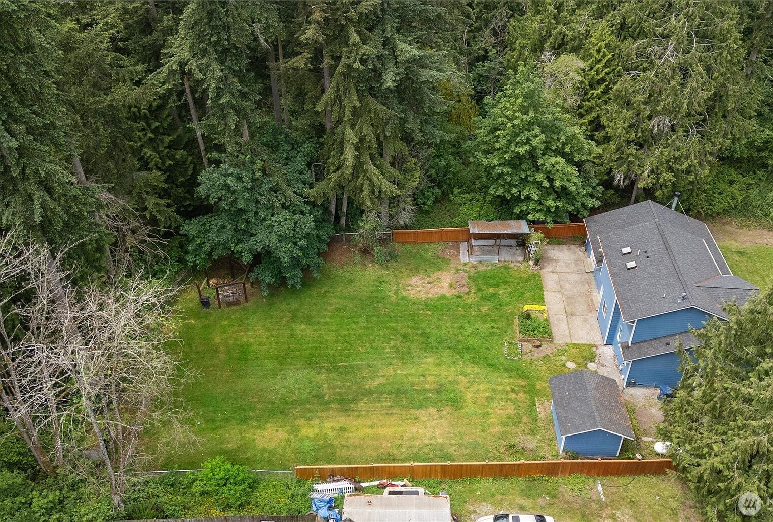 1719 Hemlock Dr Camano Island, WA 98282 - Thumbnail 3