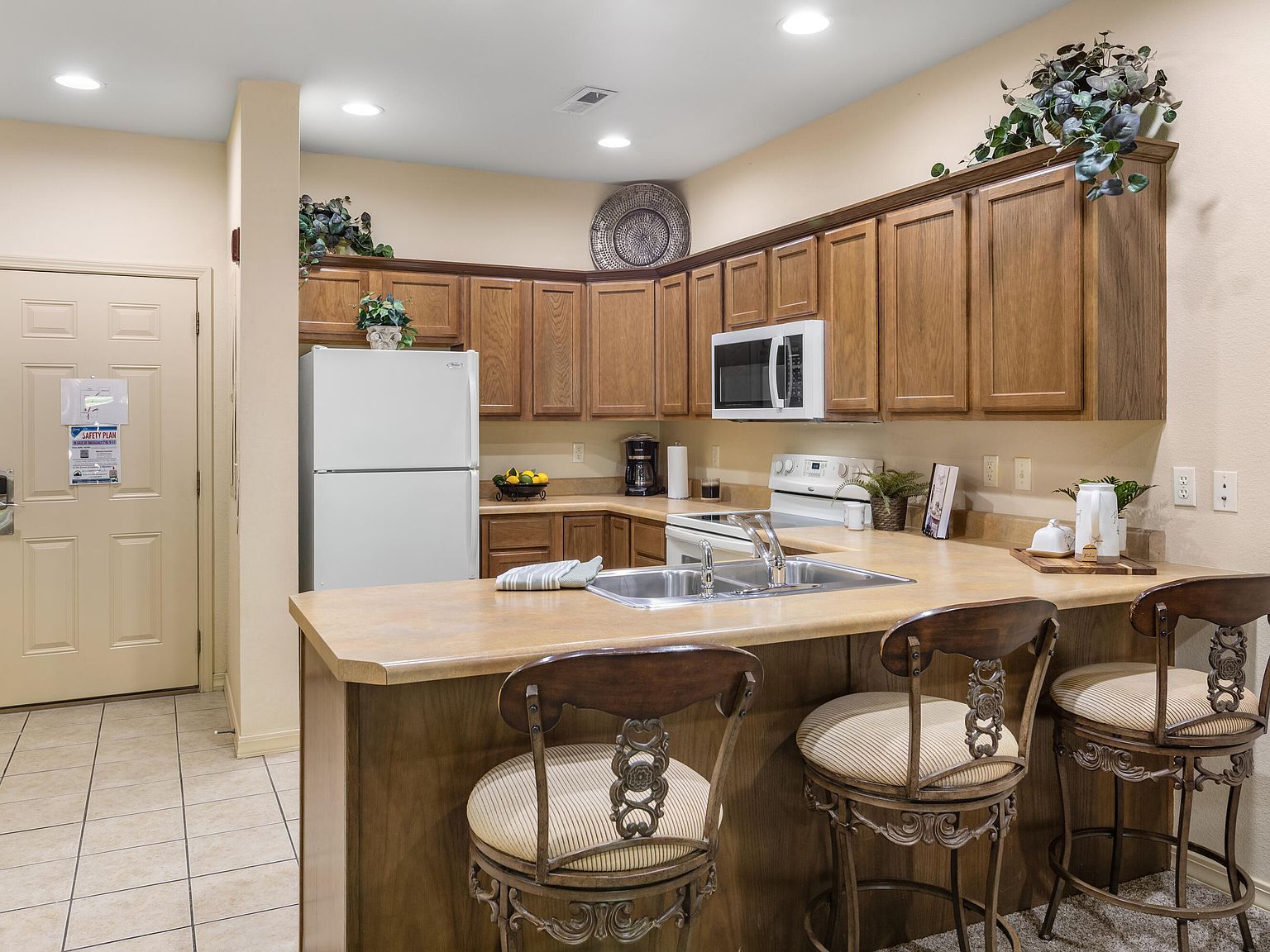 310 S Wildwood Dr Building 1-8 Branson, MO 65616 - Thumbnail 3