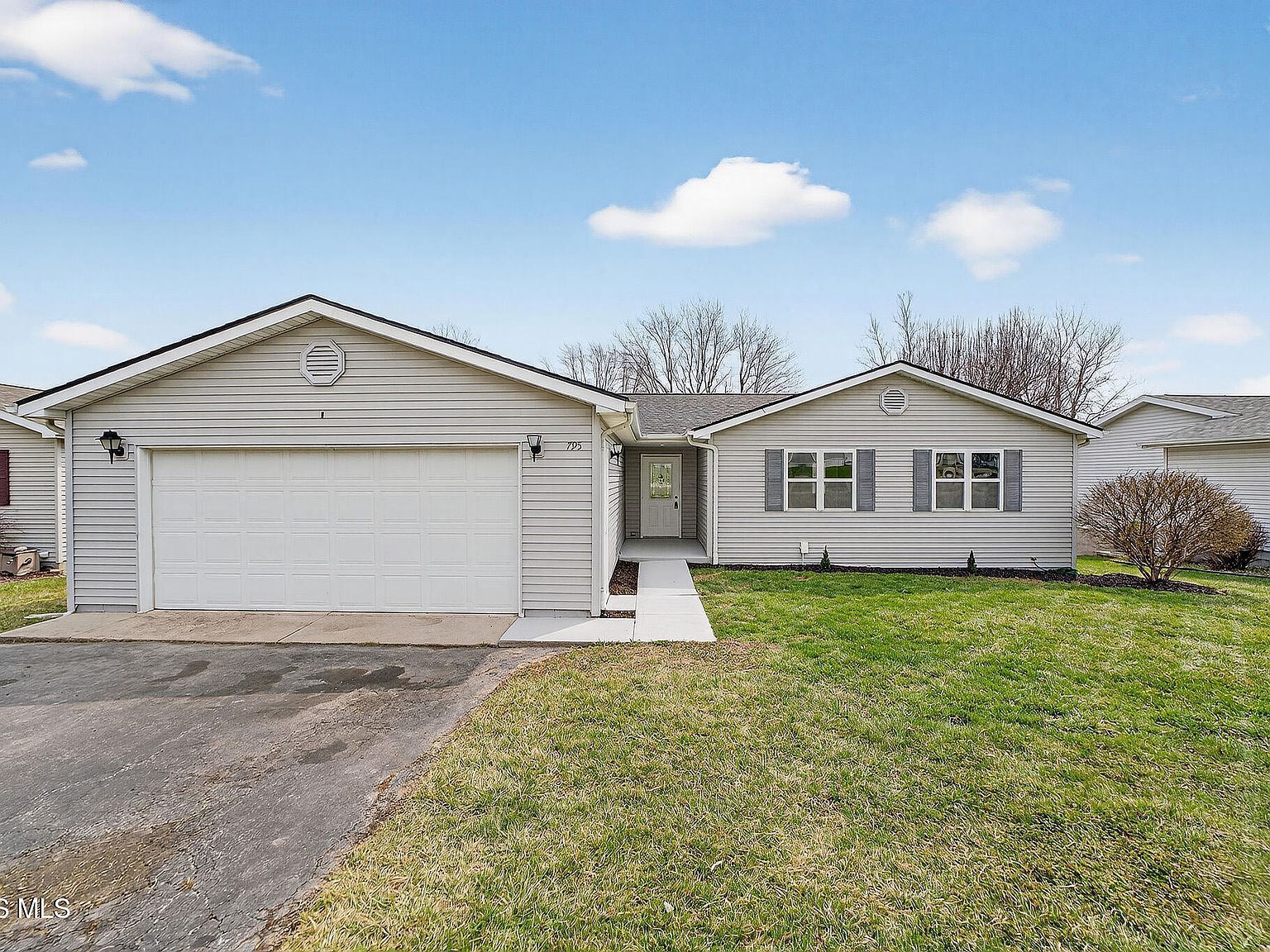 795 S Sandusky St Tiffin, OH 44883 - Thumbnail 3