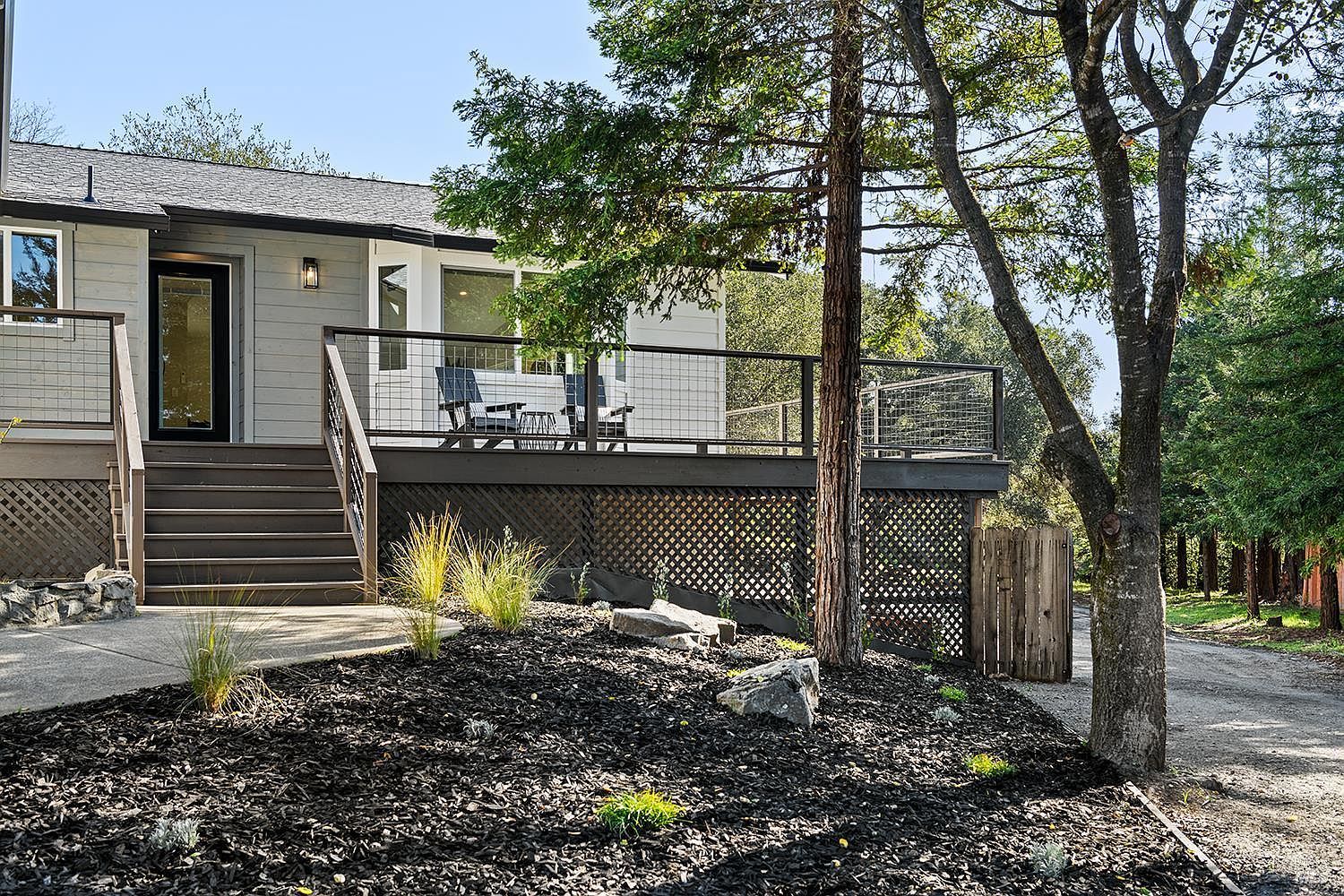 210 Burgundy Rd Healdsburg, CA 95448 - Thumbnail 3