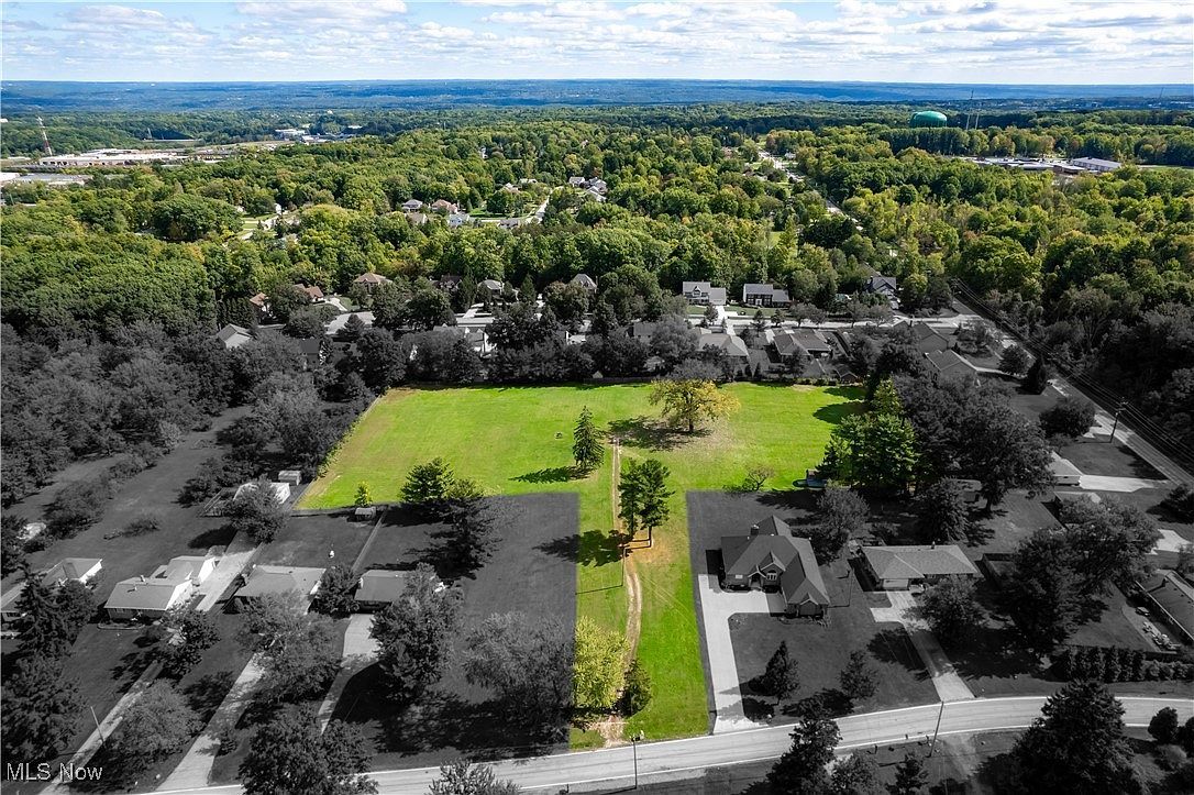 9425 Avery Rd Broadview Heights, OH 44147 - Thumbnail 3