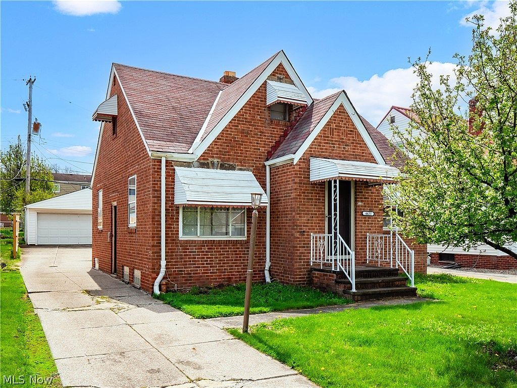 4423 Grantwood Dr Parma, OH 44134 - Thumbnail 3