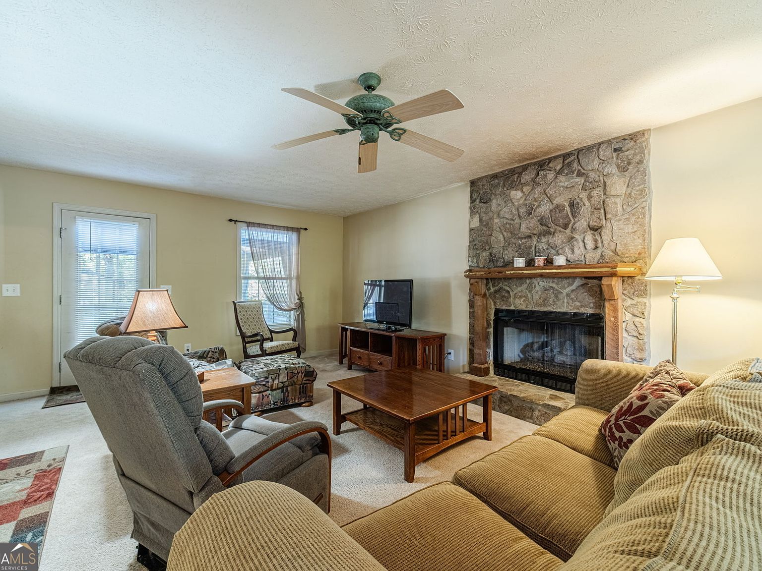 962 Cove Lake Ct Lawrenceville, GA 30045 - Thumbnail 3