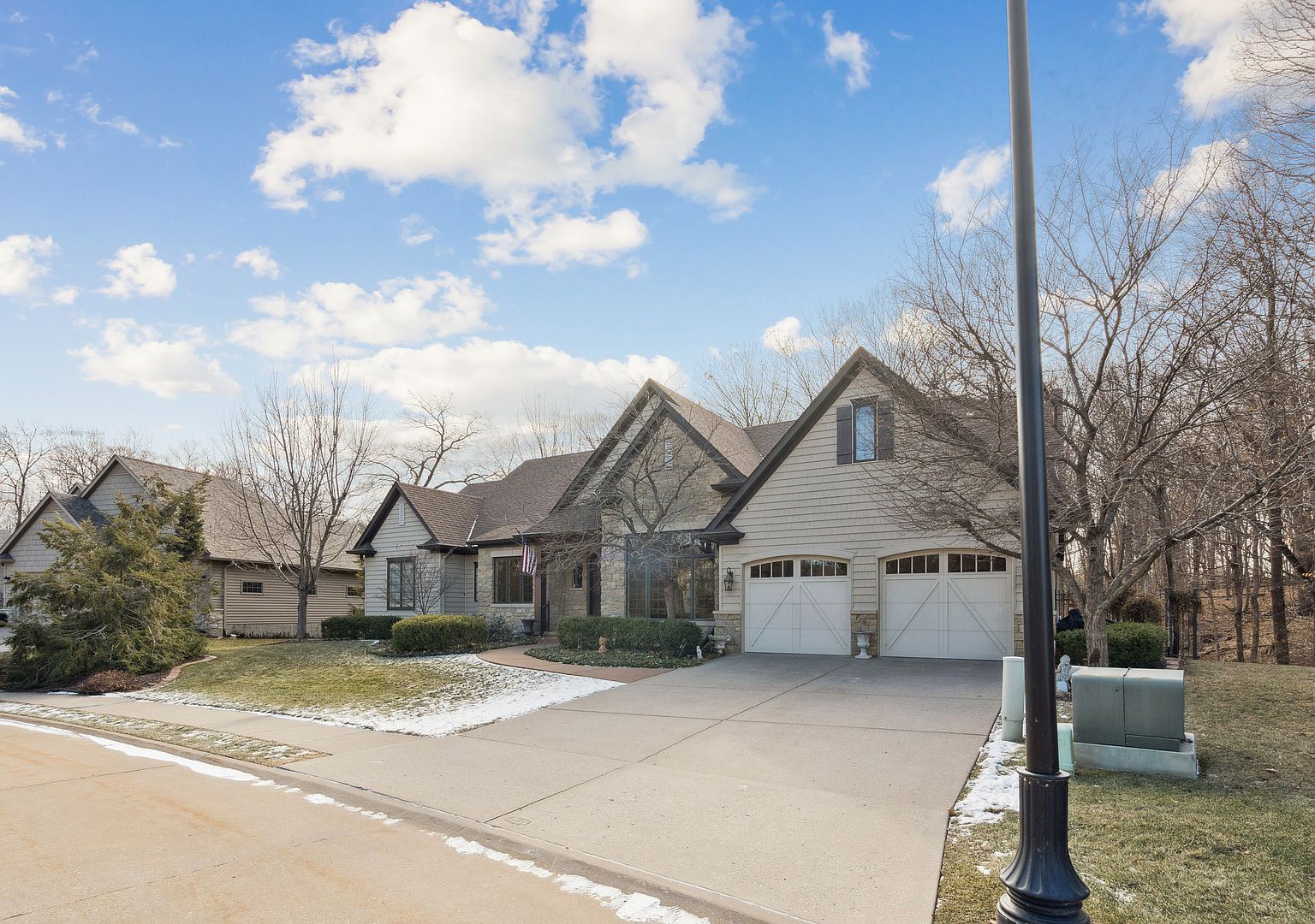 26 Chippiannock Pl Rock Island, IL 61201 - Thumbnail 3