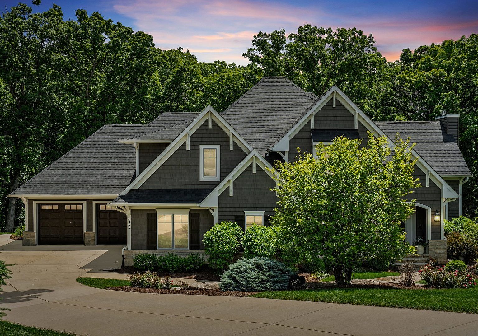 4865 Woody Creek Cir Bettendorf, IA 52722 - Thumbnail 3