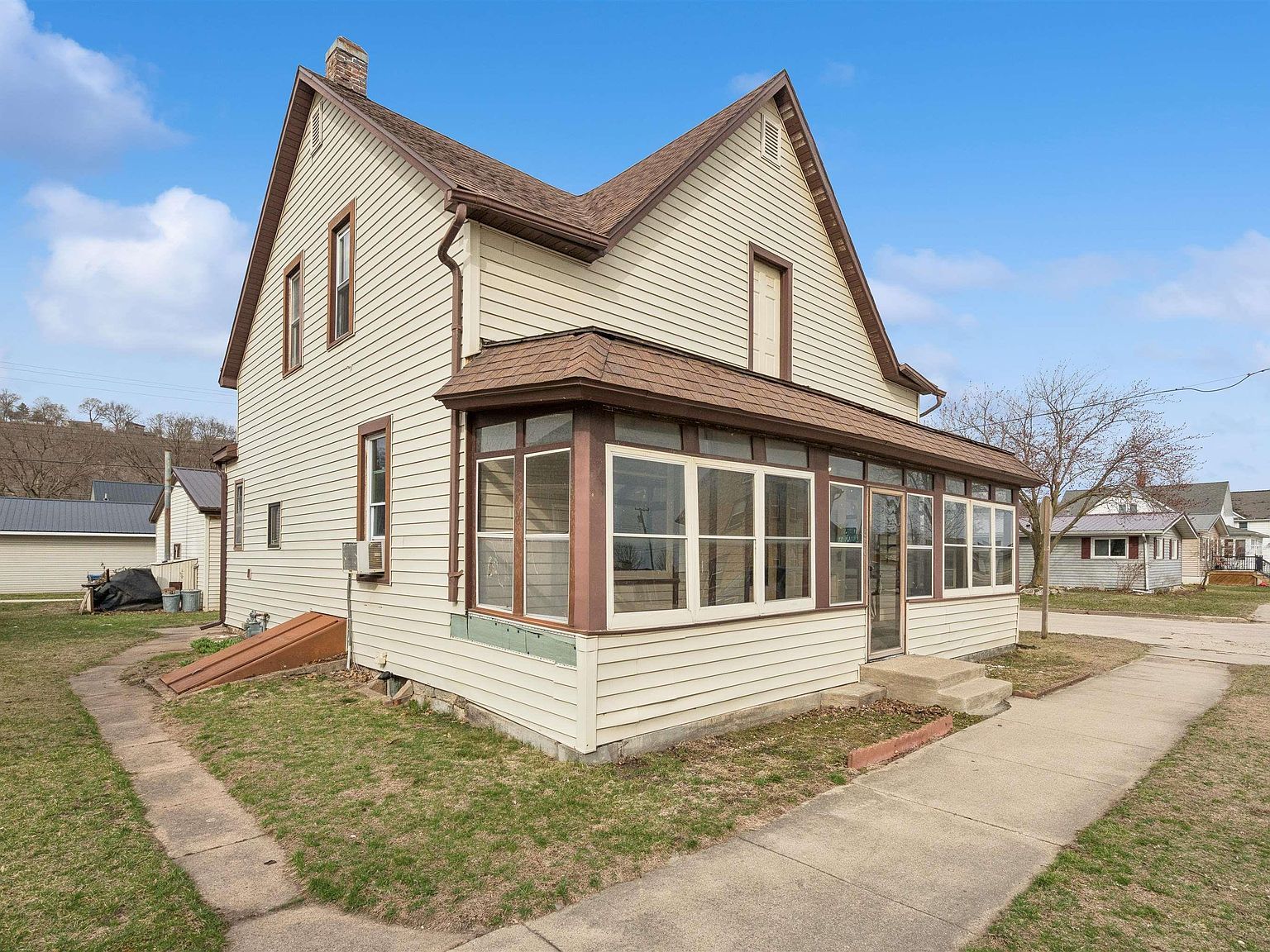 332 N 1st St Guttenberg, IA 52052 - Thumbnail 3