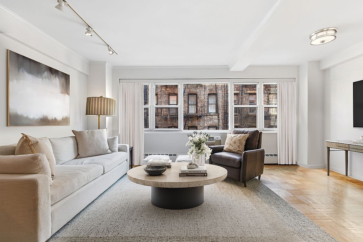 315 E 69th St APT 4B New York, NY 10021 - Thumbnail 3
