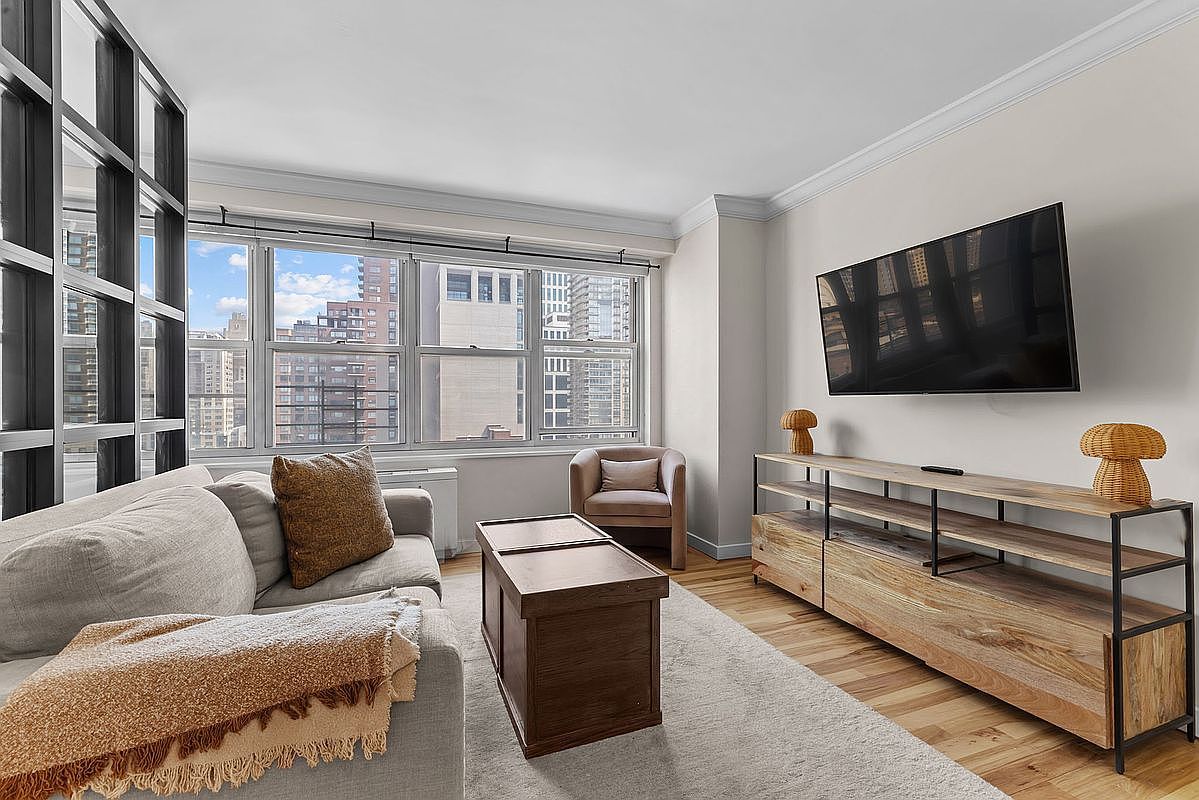 363 E 76th St APT 14K New York, NY 10021 - Thumbnail 3