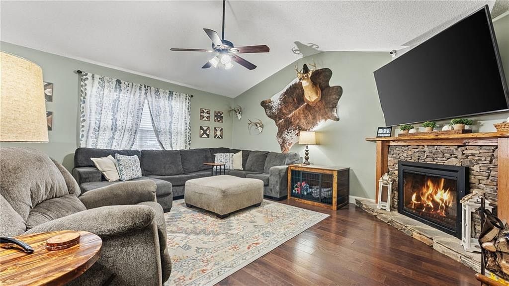 106 Windmill Dr SE Silver Creek, GA 30173 - Thumbnail 3