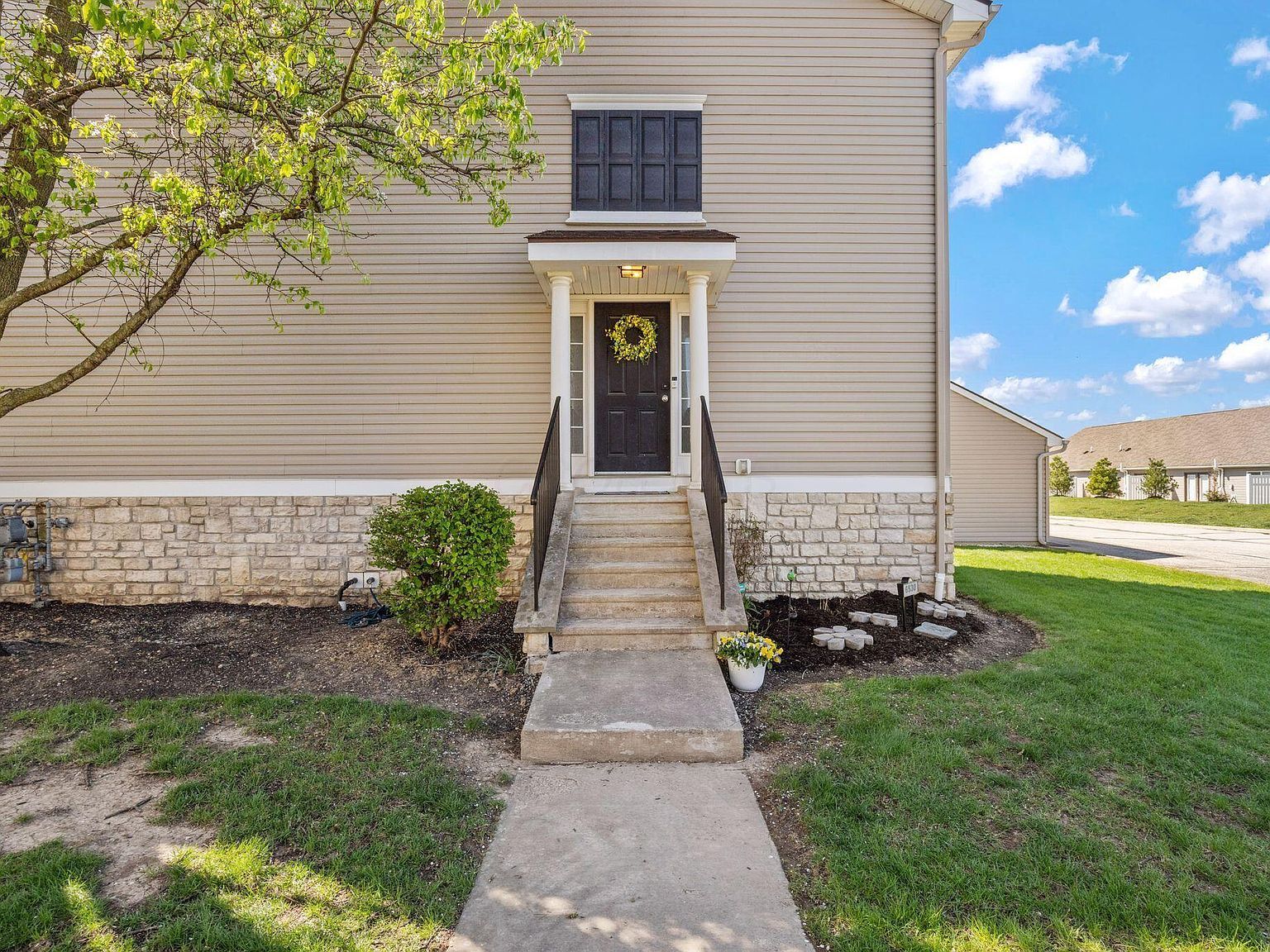 6530 Crab Apple Dr #B Canal Winchester, OH 43110 - Thumbnail 3