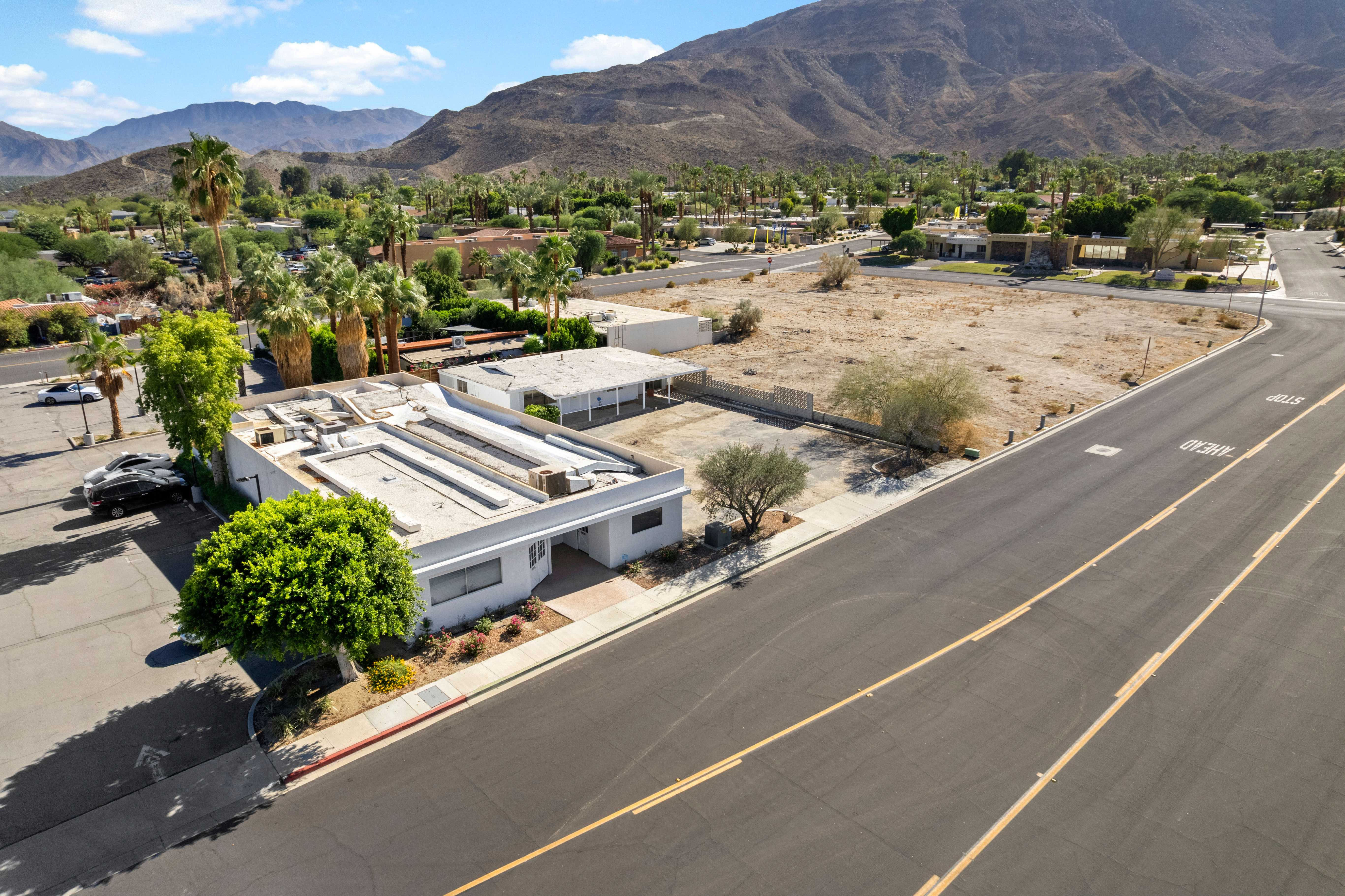 42462 Rancho Mirage Lane, Rancho Mirage, CA, USA, 92270 - Thumbnail 3