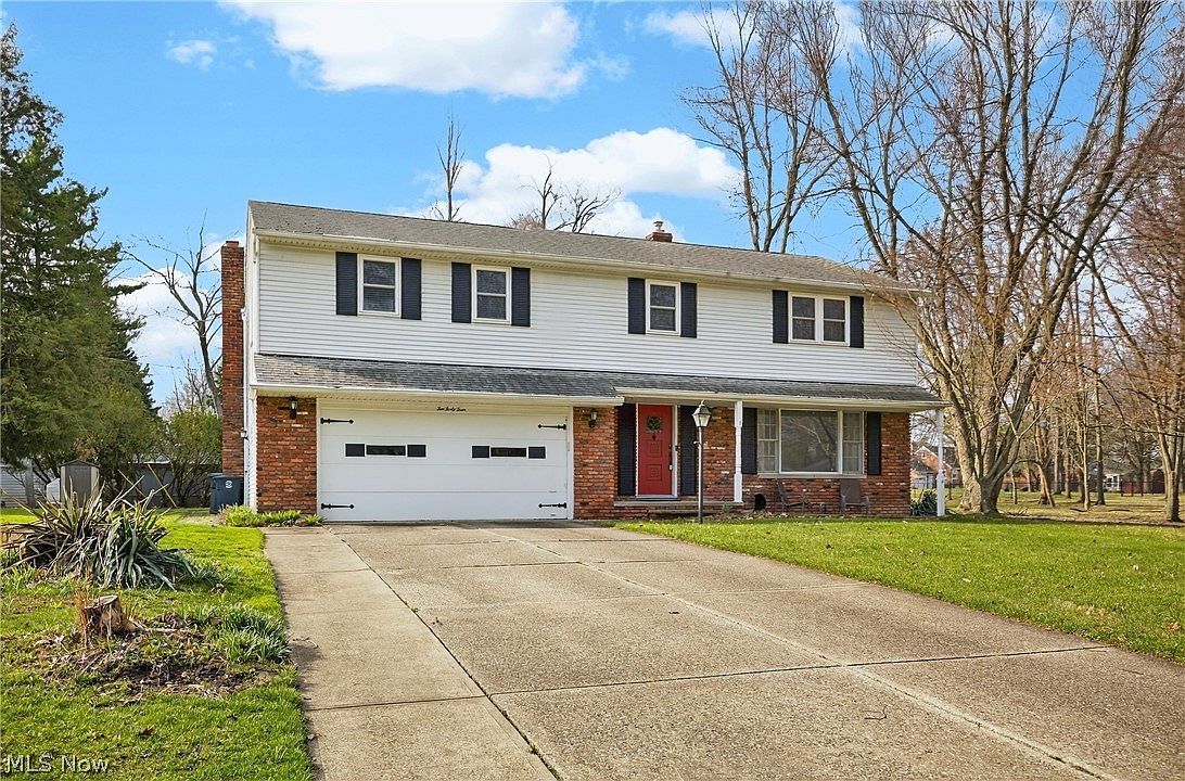 1044 Linden Ln Lyndhurst, OH 44124 - Thumbnail 3