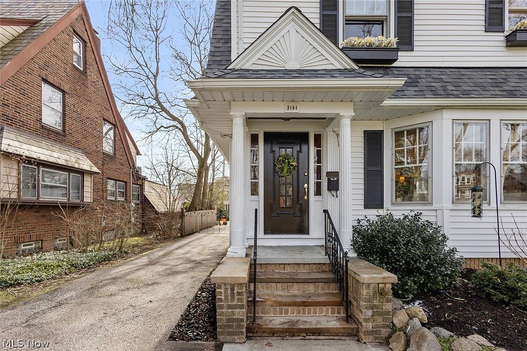 3184 Chadbourne Rd Shaker Heights, OH 44120 - Thumbnail 3