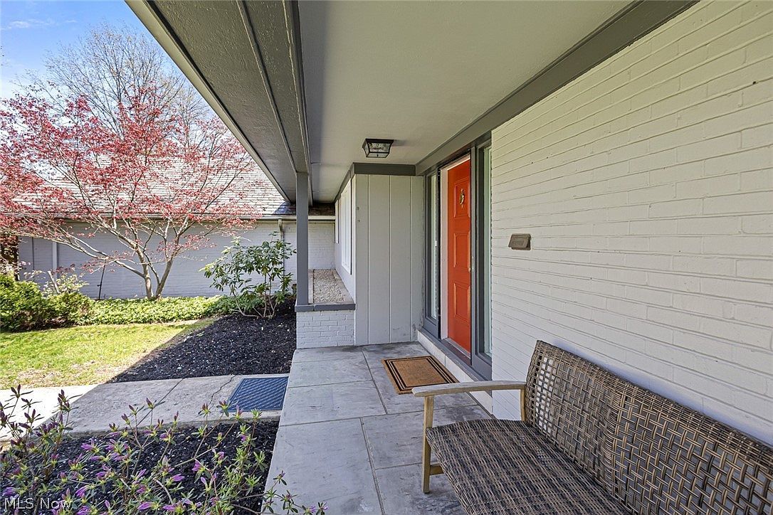 22350 Shaker Blvd Shaker Heights, OH 44122 - Thumbnail 3