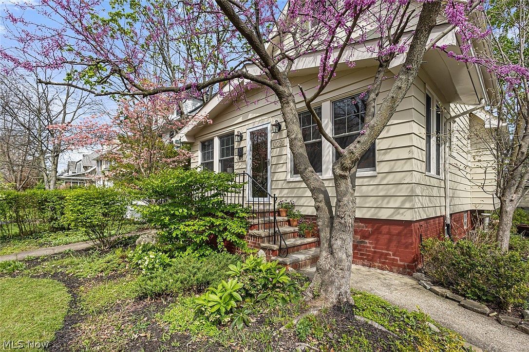 3361 Bradford Rd Cleveland Heights, OH 44118 - Thumbnail 3