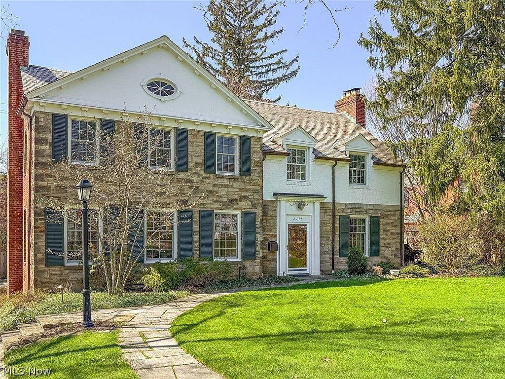 2748 Belvoir Blvd Shaker Heights, OH 44122 - Thumbnail 3