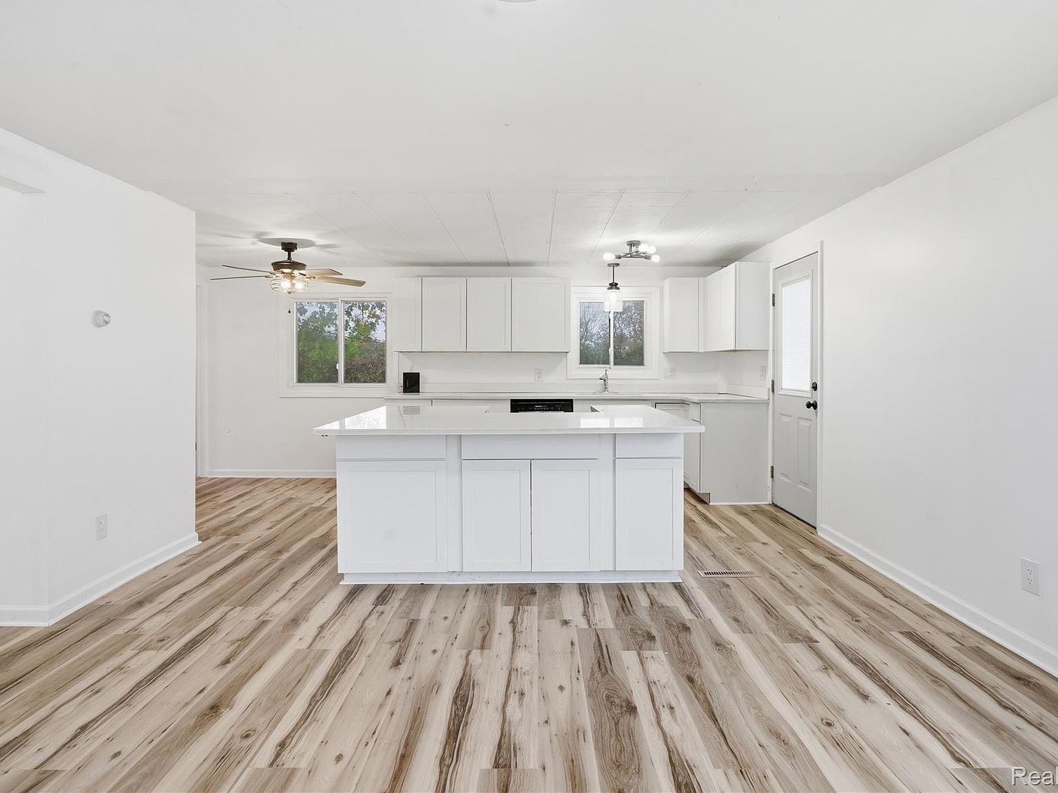 8844 Weldwood Dr Monroe, MI 48162 - Thumbnail 3