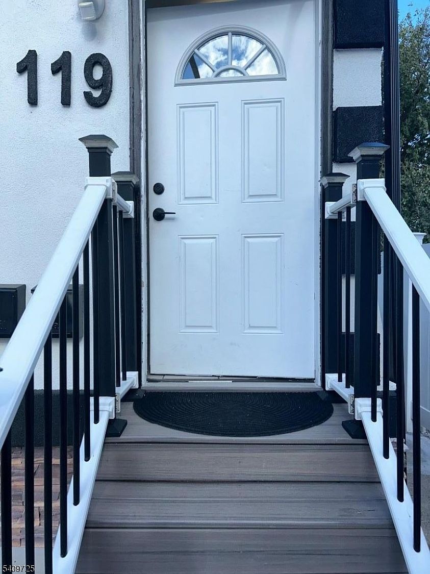 119 Columbus Pl Floor 2 Roselle Park, NJ 07204 - Thumbnail 3