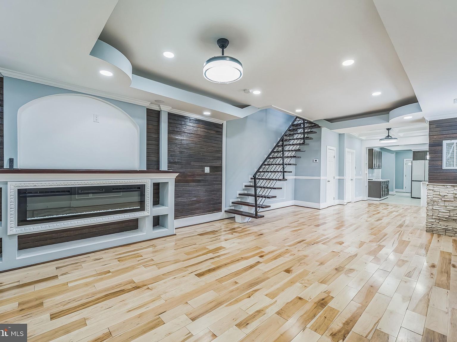 1036 Poplar Grove St Baltimore, MD 21216 - Thumbnail 3