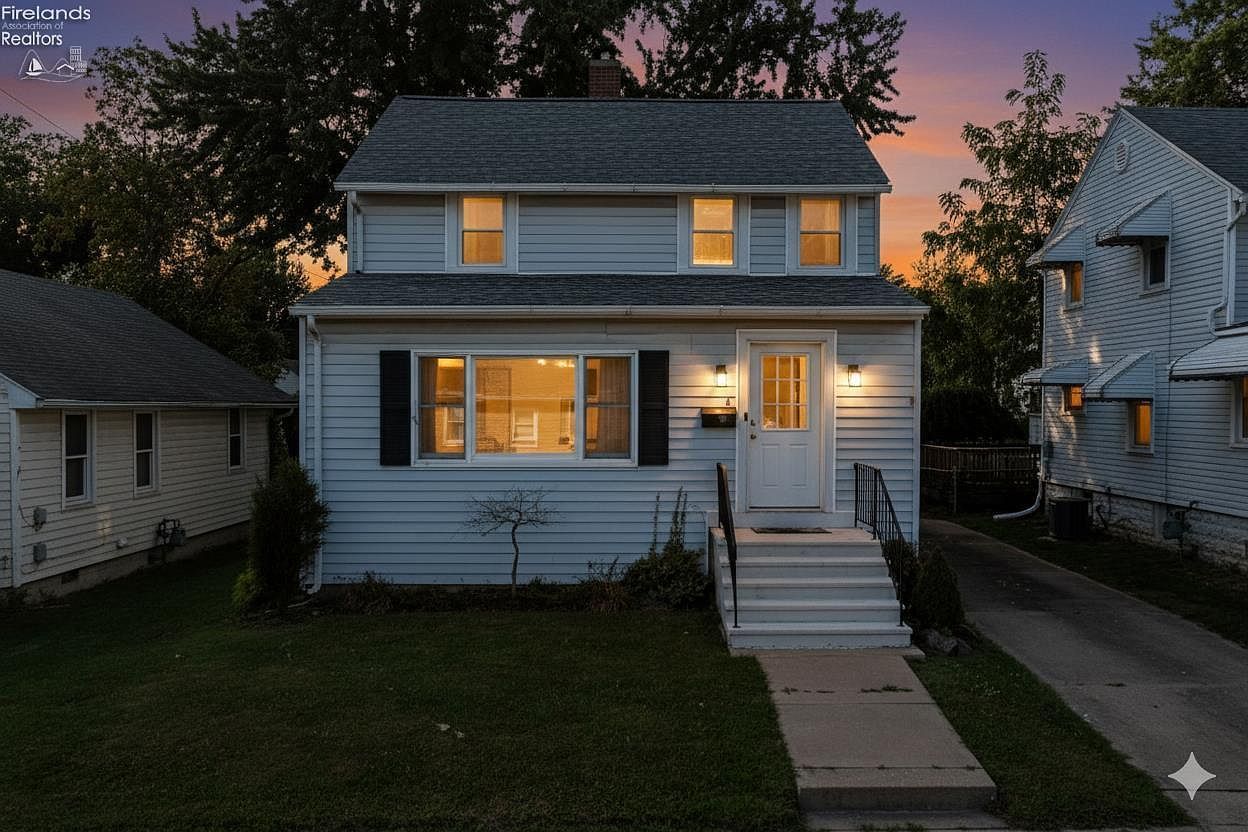 218 Elm St Pt Clinton, OH 43452 - Thumbnail 3