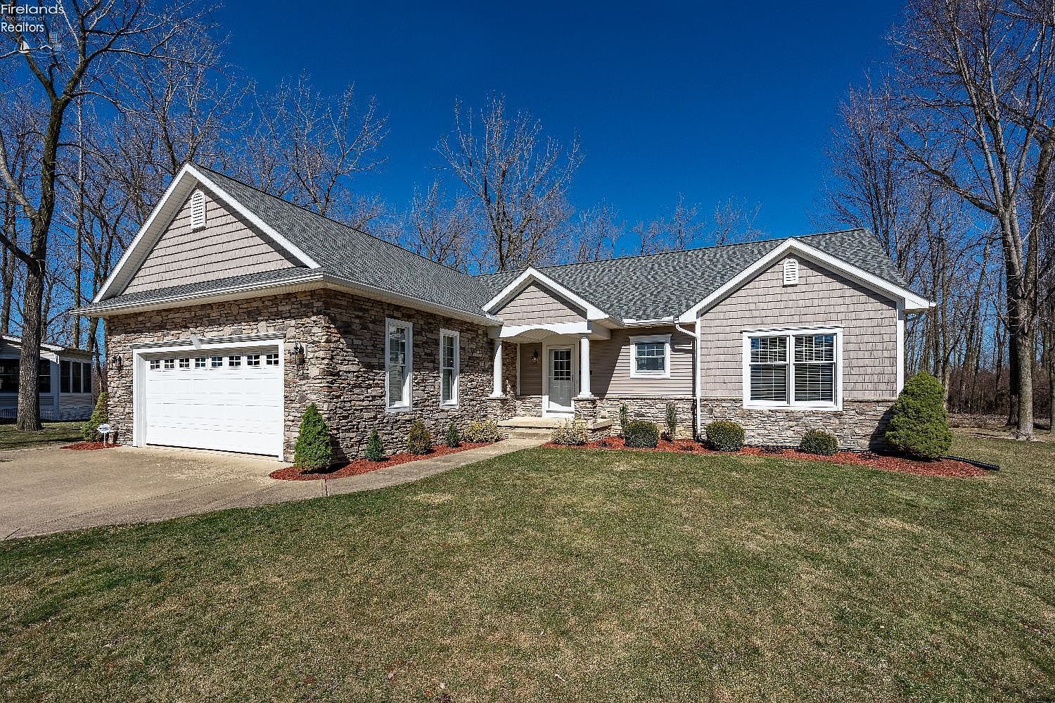 1249 Lost Lake Rd Port Clinton, OH 43452 - Thumbnail 3