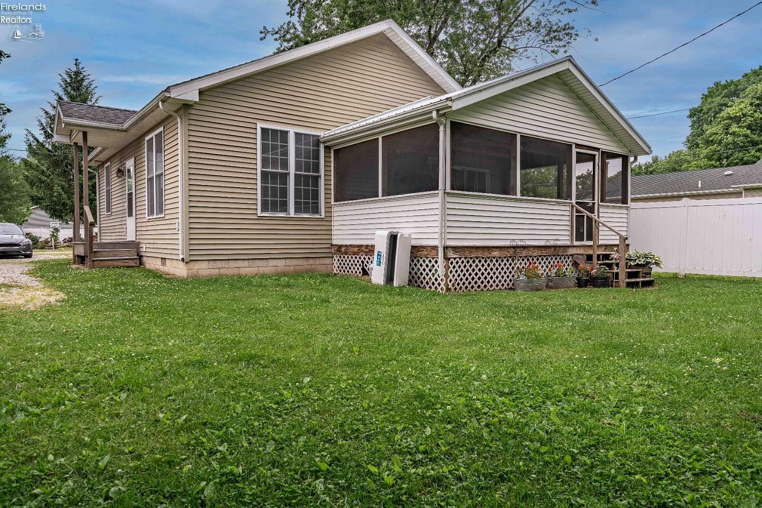 1875 S Bayview Dr Lakeside Marblehead, OH 43440 - Thumbnail 3