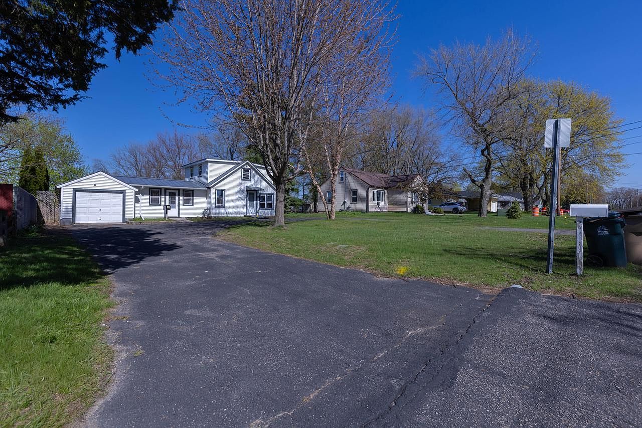 1445 Macarthur Rd Madison, WI 53714 - Thumbnail 3