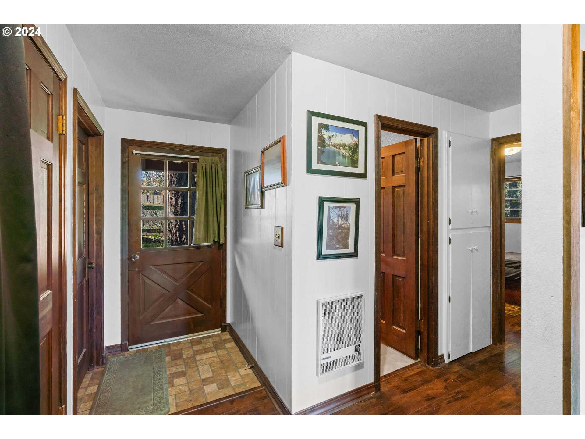 5232 Madrona Heights Dr NE, Silverton, OR, USA, 97381 - Thumbnail 3