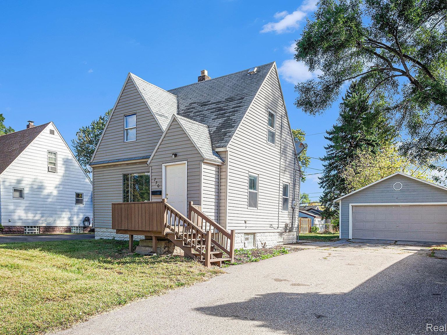 770 Cameron Ave Pontiac, MI 48340 - Thumbnail 3