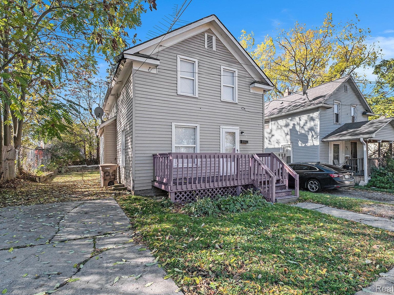 35 Clarence St Pontiac, MI 48342 - Thumbnail 3