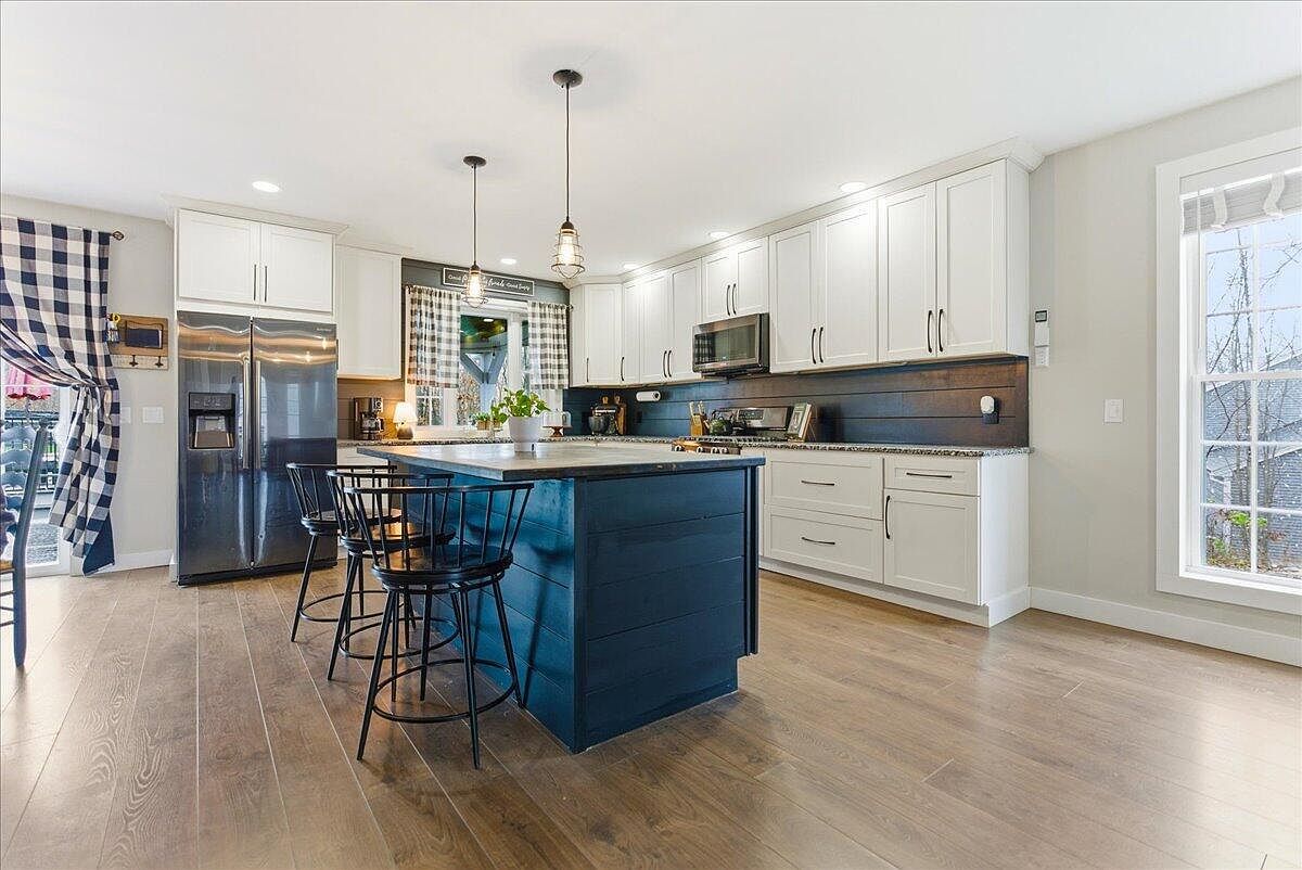 22 Woodside Dr Sabattus, ME 04280 - Thumbnail 3