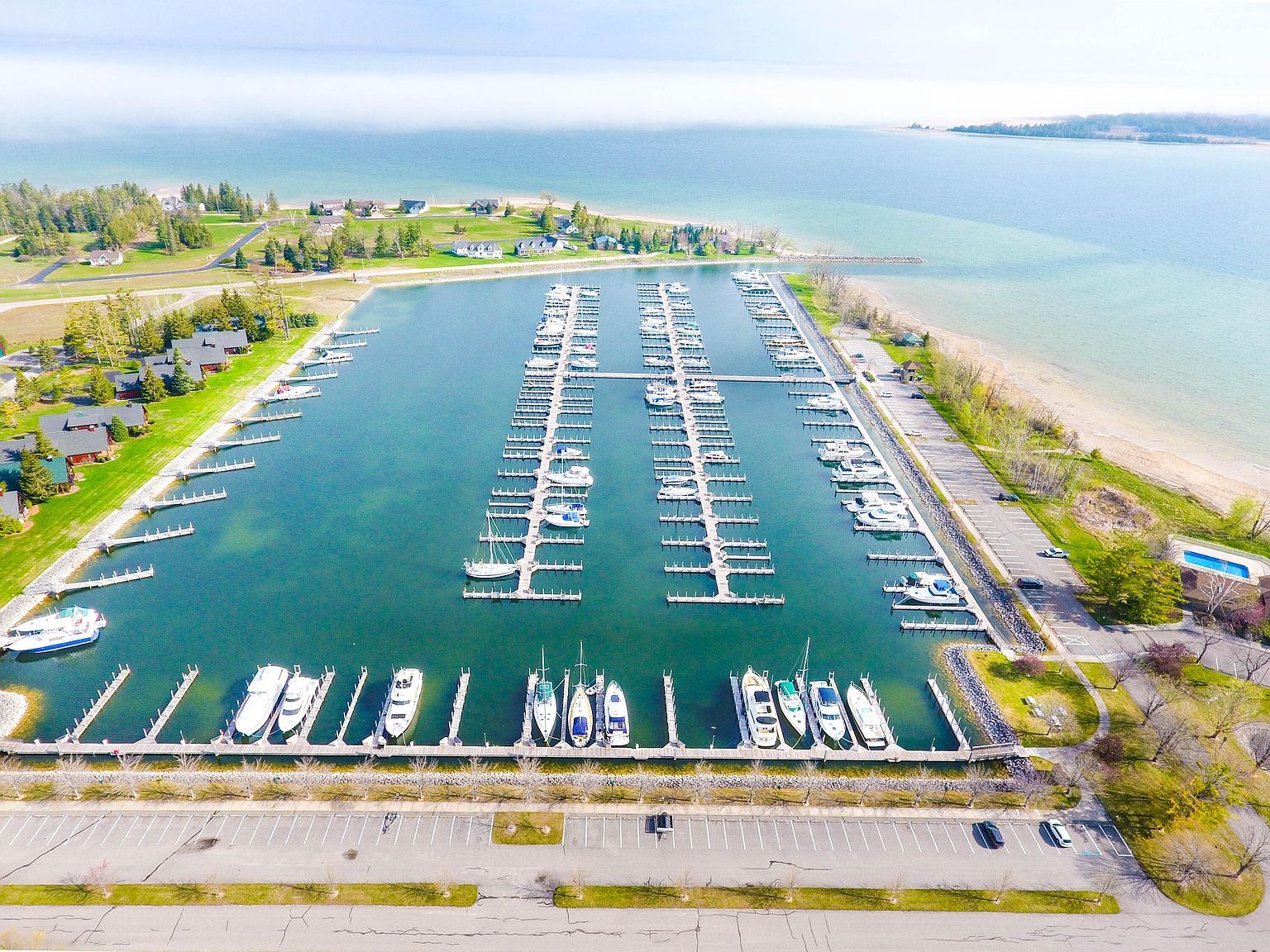 138 Boat Club Dr Cheboygan, MI 49721 - Thumbnail 3