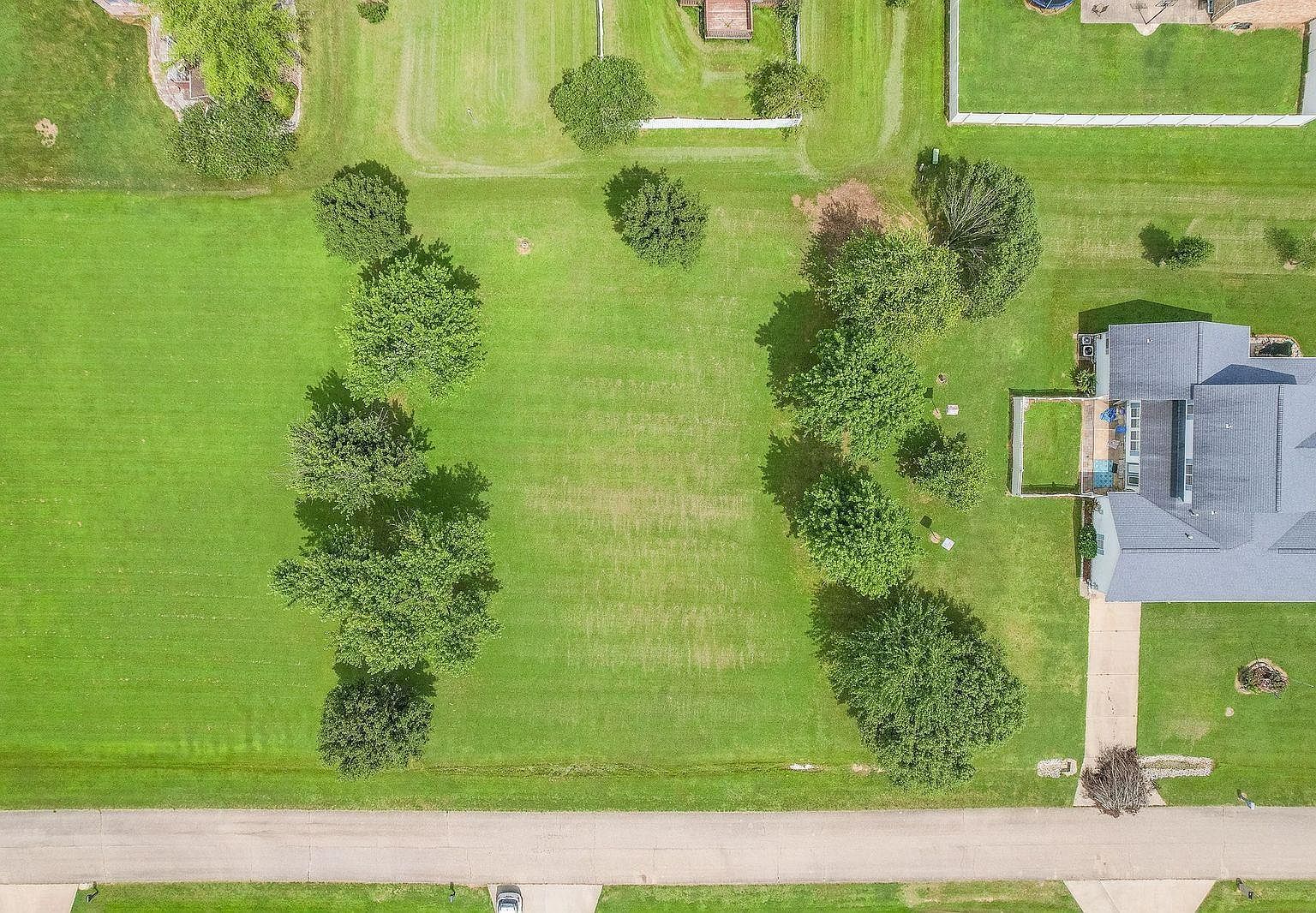 LOT Fifteen Northwest Oaks Ests Dexter, MO 63841  | Land/Lot