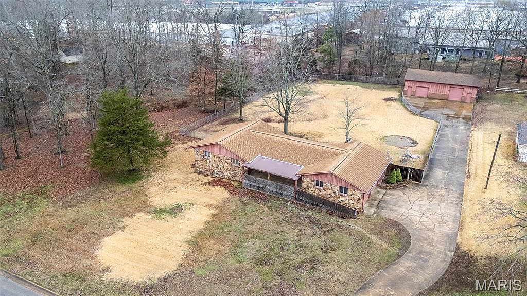 2305 Lee St Poplar Bluff, MO 63901 - Thumbnail 3