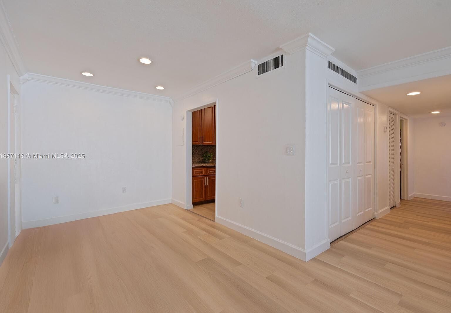 10816 N Kendall Dr #R16 Miami, FL 33176 - Thumbnail 3