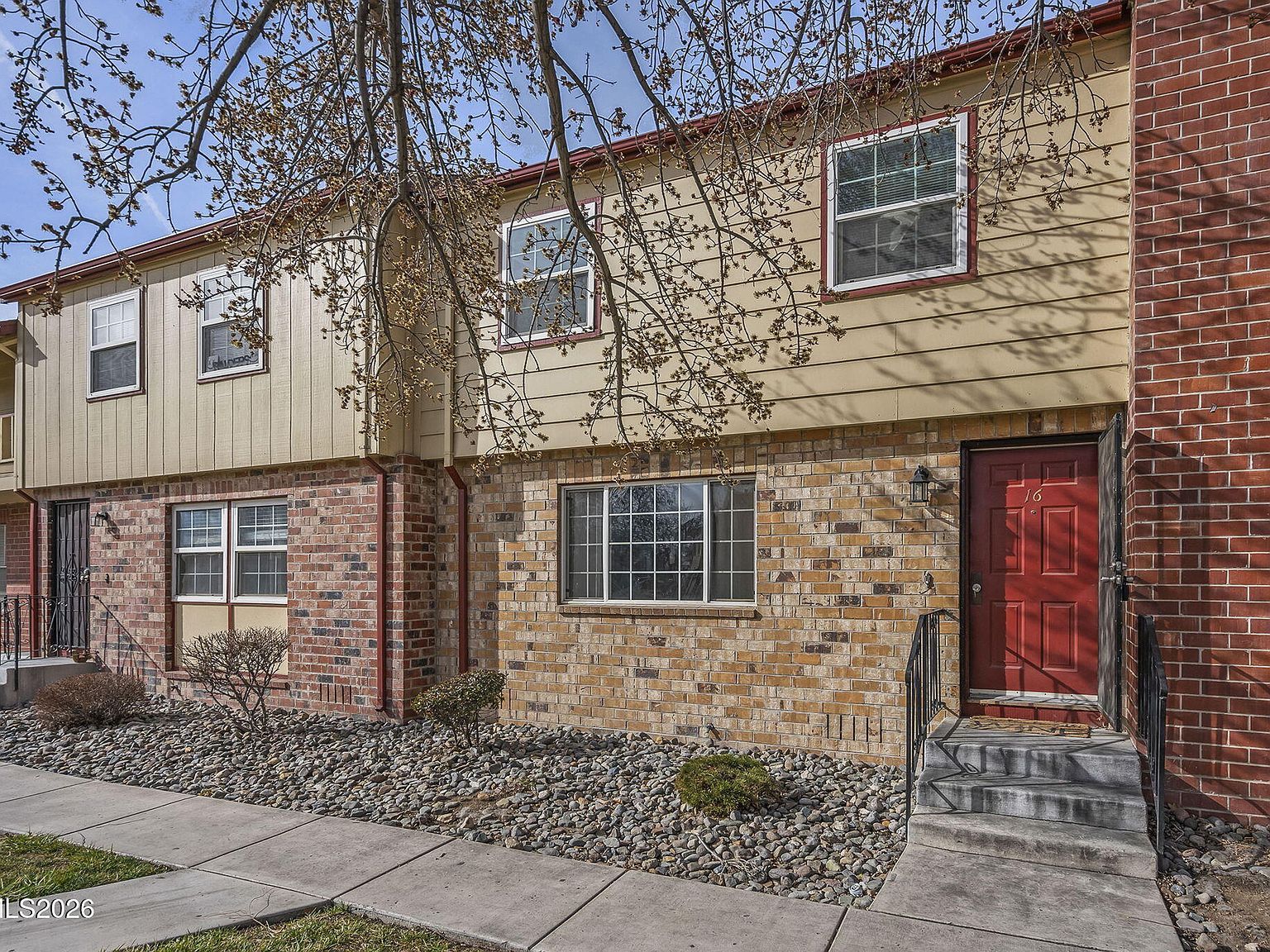 483 Beacon Hill Ct APT 16D Sparks, NV 89431 - Thumbnail 3